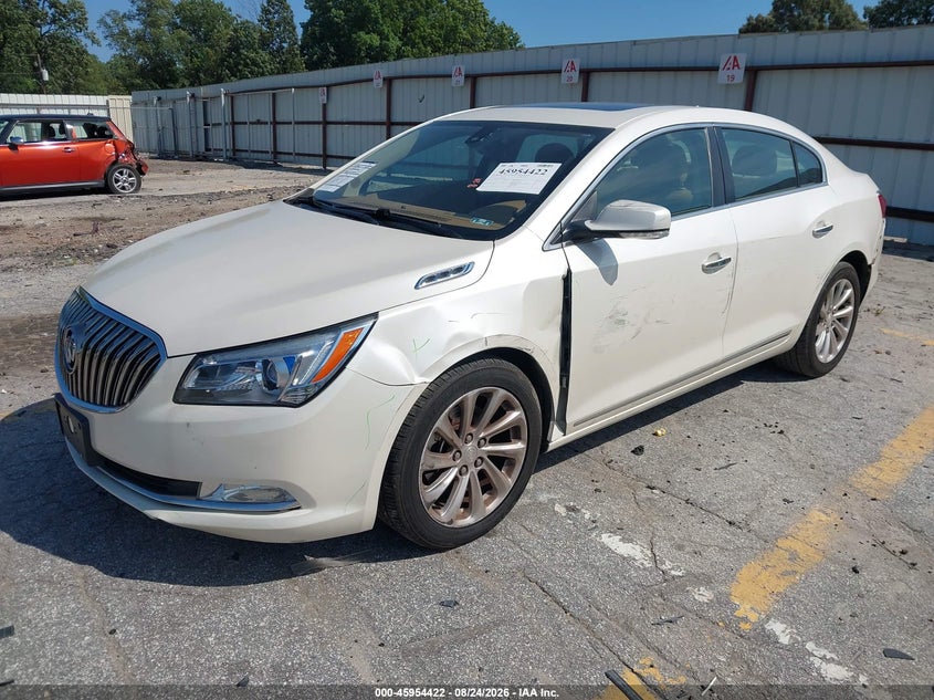 2014 Buick LaCrosse, Left Side, IAAI, VIN 1G4GB5G37EF190918 — photo 2