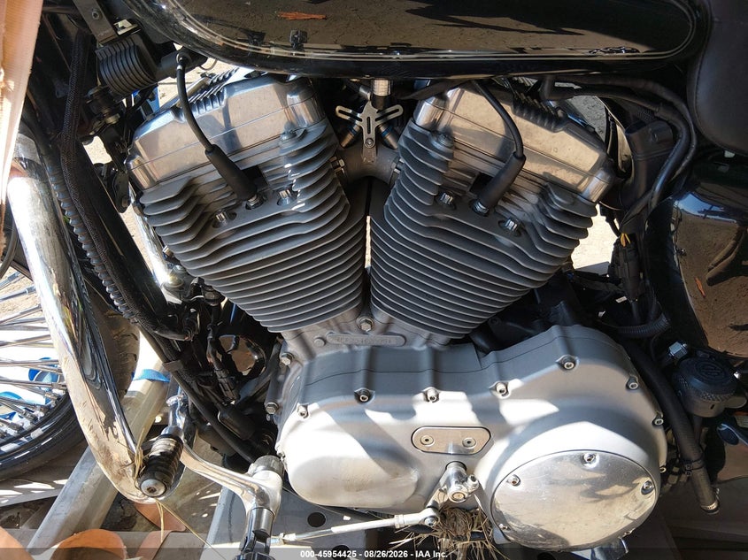 HARLEY-DAVIDSON XL883 2009
