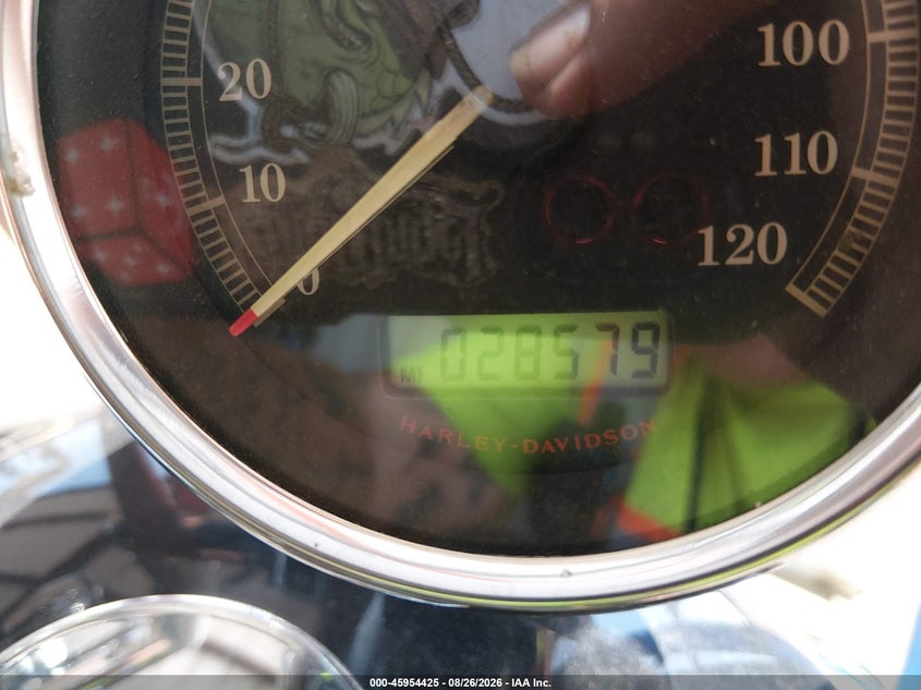 2009 HARLEY-DAVIDSON XL883 auction photo 7