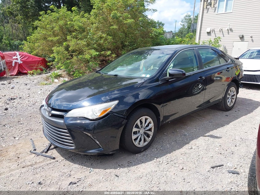 2016 Toyota Camry, Удар сзади, IAAI, VIN 4T1BF1FK0GU257163 — фото 2