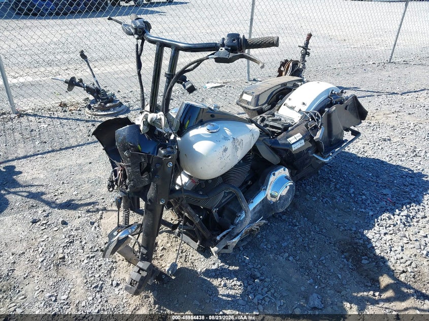 HARLEY-DAVIDSON FLHP 2009