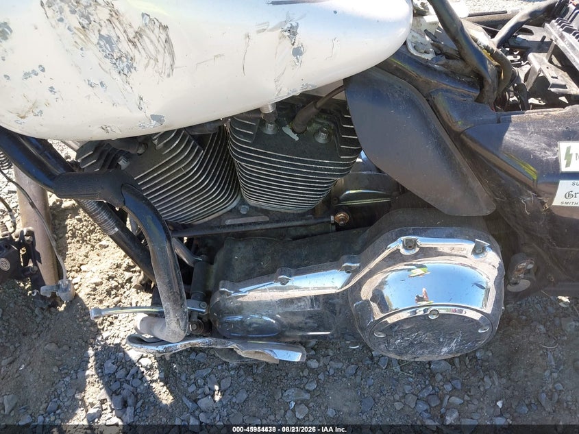 HARLEY-DAVIDSON FLHP 2009