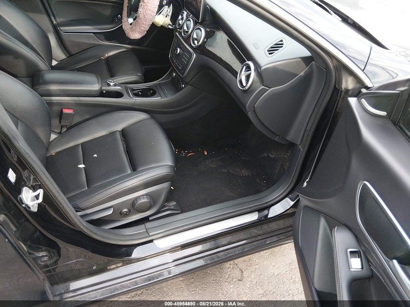 2016 MERCEDES-BENZ CLA 250 auction photo 5