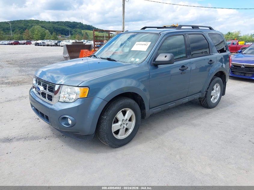 2011 FORD ESCAPE auction photo 2
