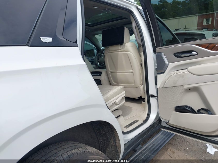 CADILLAC ESCALADE - zdjęcie 8