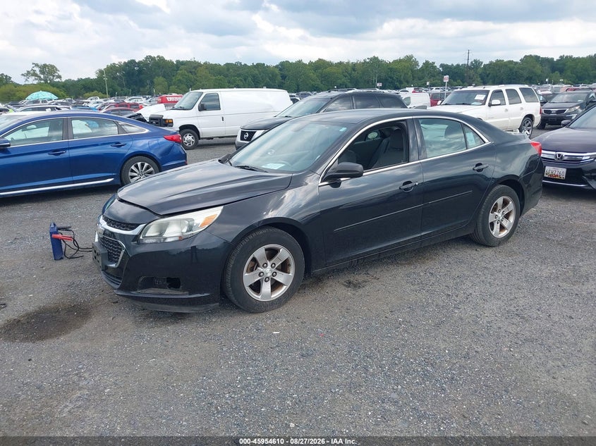 2015 Chevrolet Malibu, Right Front, IAAI, VIN 1G11B5SL8FF129377 — photo 2