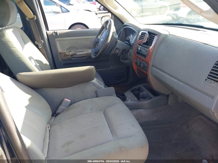 2005 DODGE DAKOTA auction photo 5