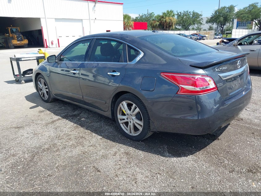 2013 NISSAN ALTIMA auction photo 3