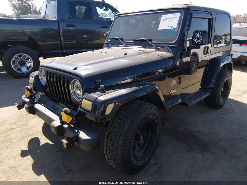 2004 Jeep Wrangler, Правый бок, IAAI, VIN 1J4FA59S14P800600 — фото 2