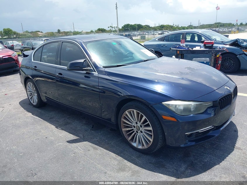2012 BMW 328I — zdjęcie z aukcji