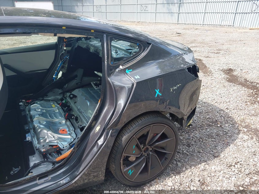 TESLA MODEL 3 - zdjęcie 6