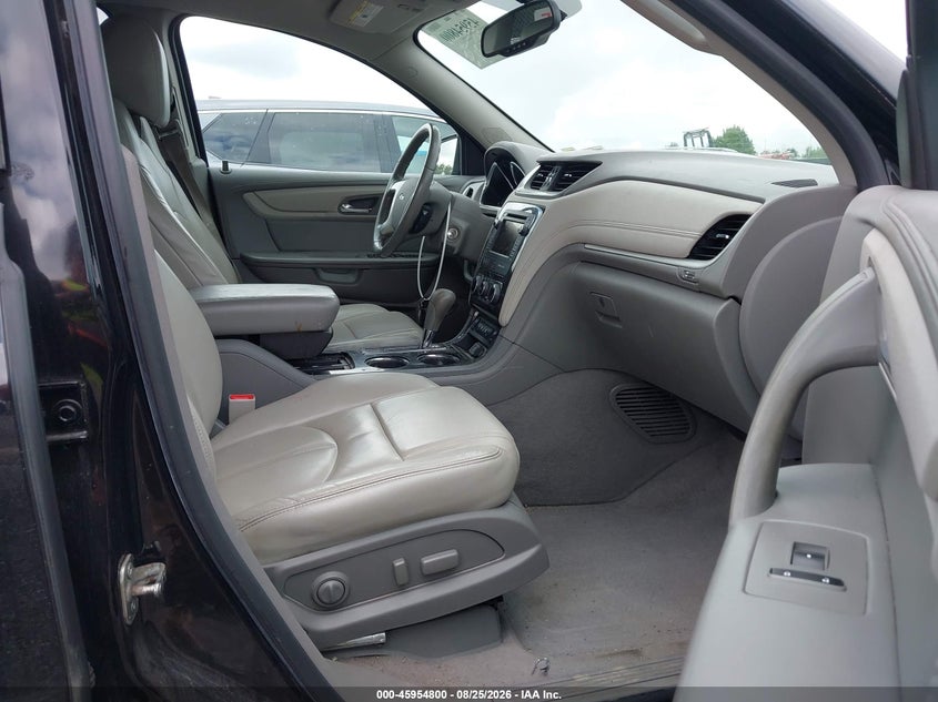 2017 CHEVROLET TRAVERSE LT · Фото 5