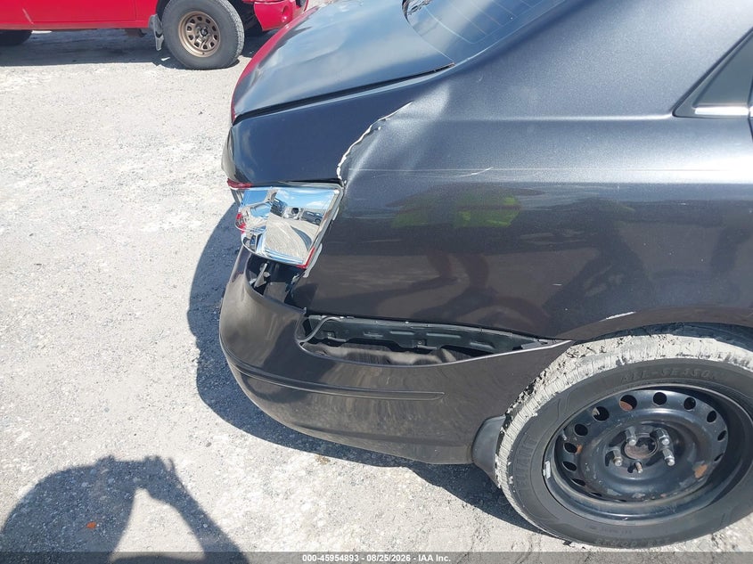2010 HYUNDAI SONATA auction photo 6