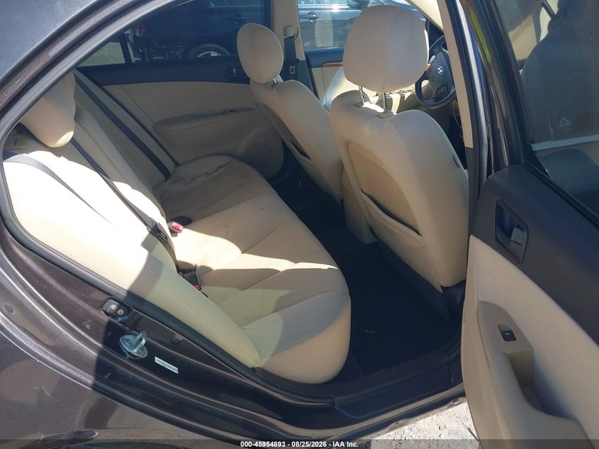 2010 HYUNDAI SONATA auction photo 8