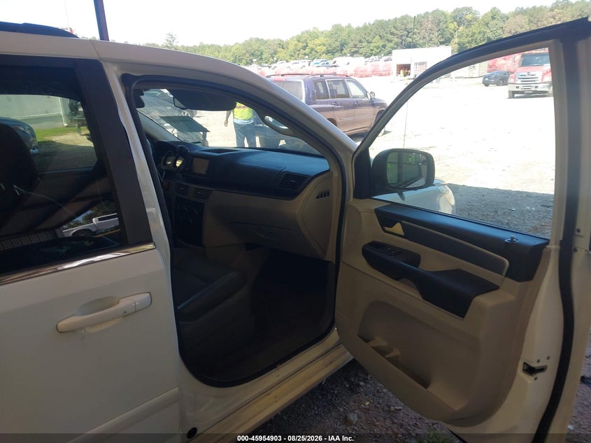 2014 VOLKSWAGEN ROUTAN auction photo 5