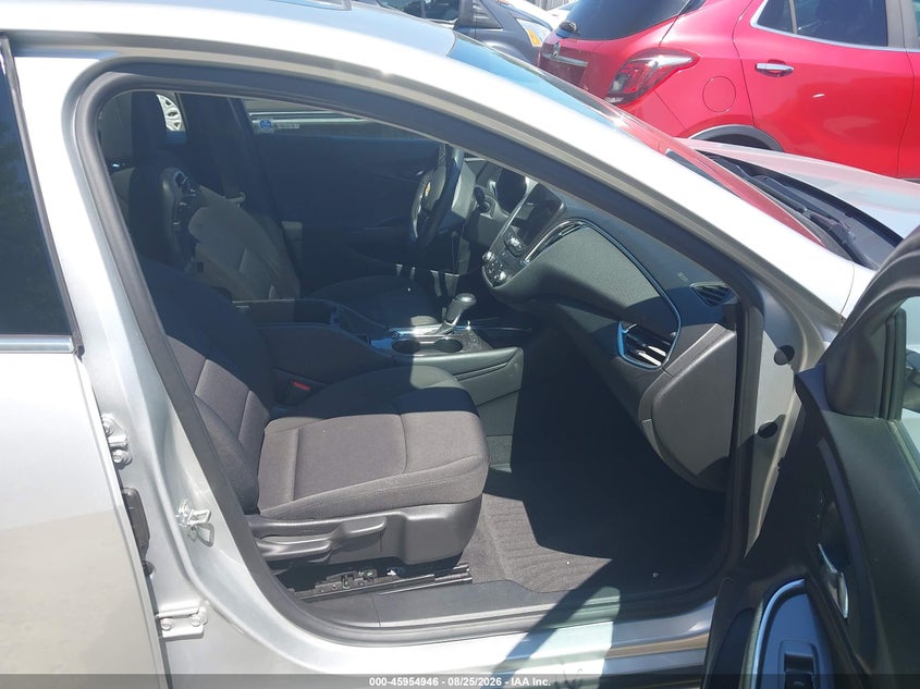 2018 CHEVROLET MALIBU auction photo 5