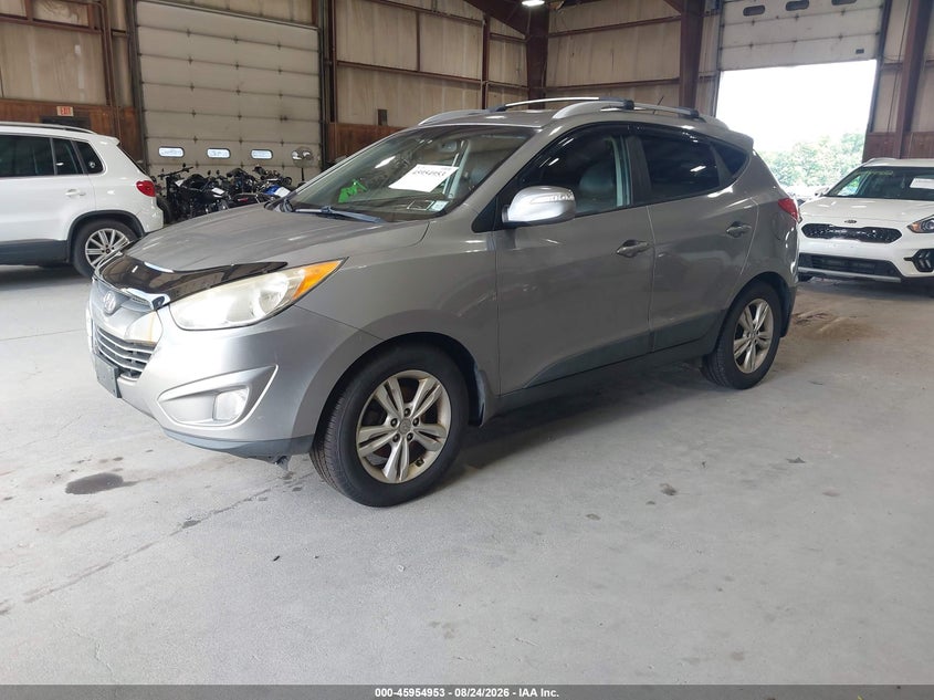 2013 HYUNDAI TUCSON auction photo 2