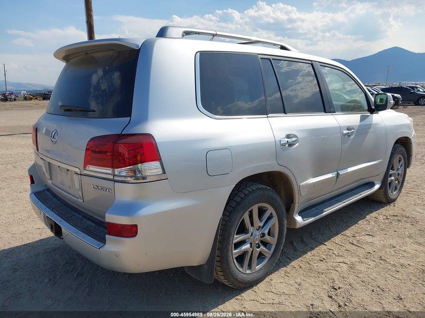 2013 LEXUS LX 570 — zdjęcie 4