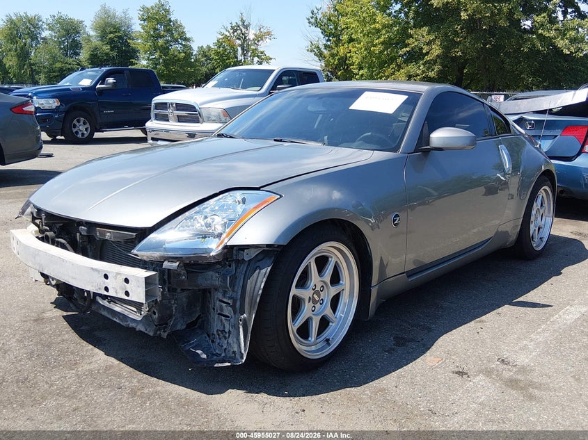 2003 Nissan 350Z, Right Side, IAAI, VIN JN1AZ34E13T016554 — photo 2