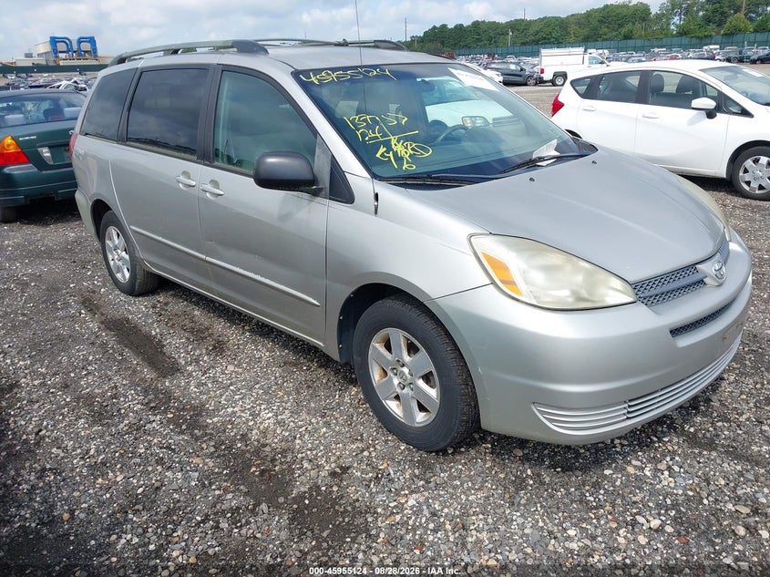 2004 TOYOTA SIENNA LE