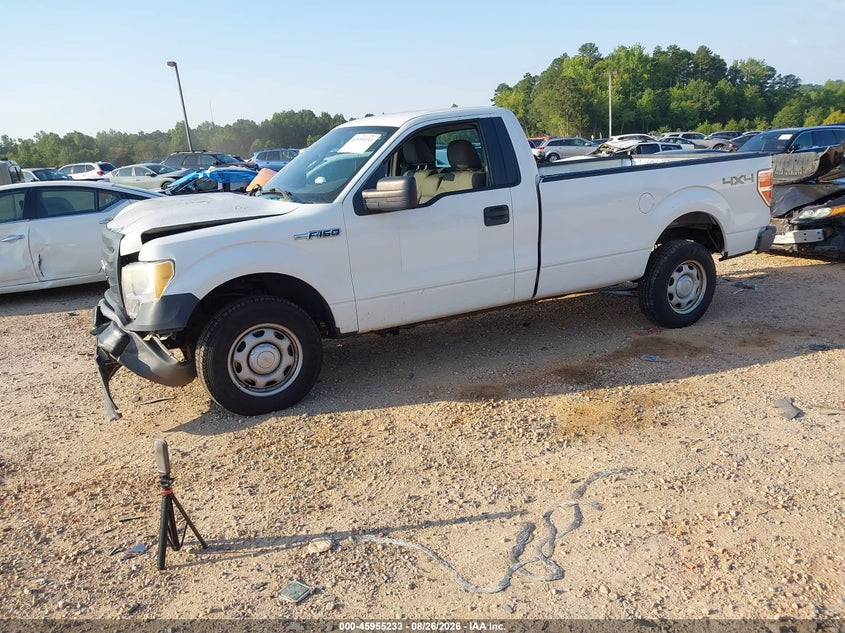 2010 Ford F-150, Front End, IAAI, VIN 1FTMF1EW2AKE47762 — photo 2