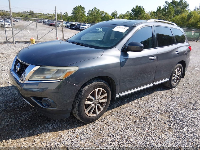 2013 Nissan Pathfinder, Normal Wear & Tear, IAAI, VIN 5N1AR2MN1DC628662 — photo 2