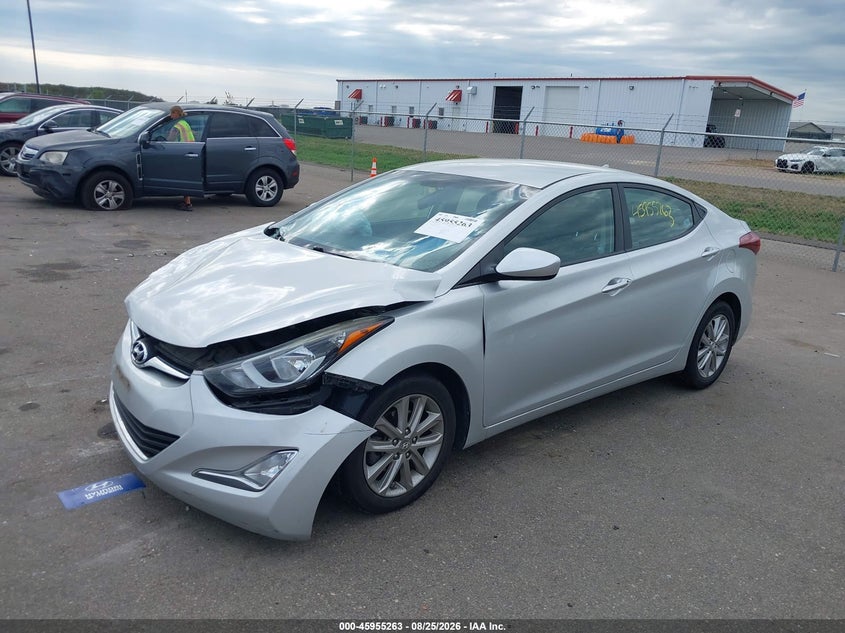 2015 Hyundai Elantra, Удар спереду, IAAI, VIN 5NPDH4AEXFH555271 — фото 2