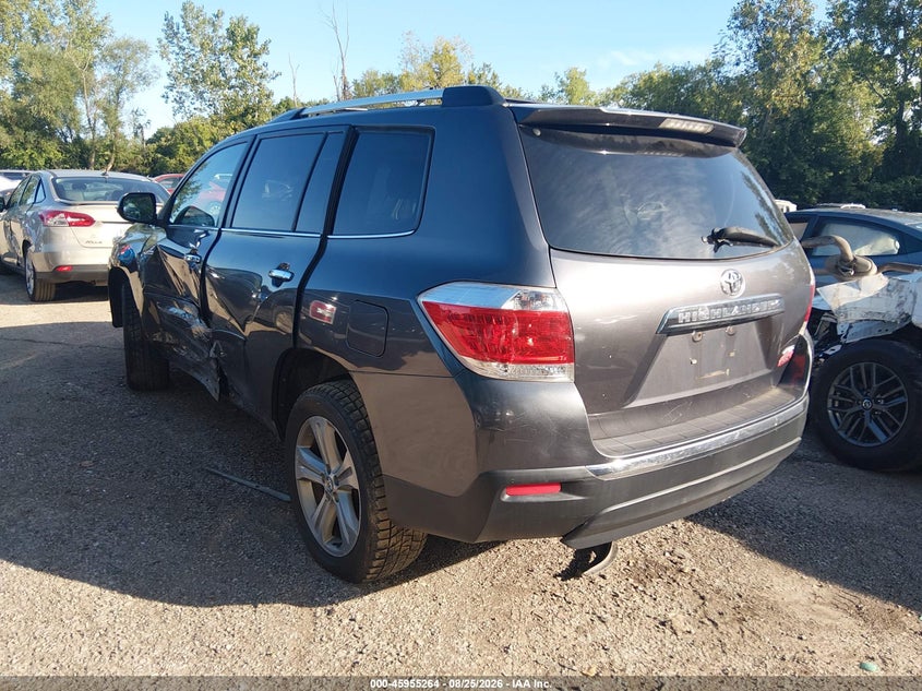2013 TOYOTA HIGHLANDER auction photo 3