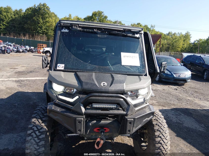CAN-AM DEFENDER MAX 2024