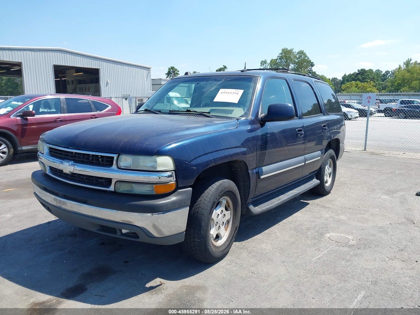 2004 CHEVROLET TAHOE auction photo 2