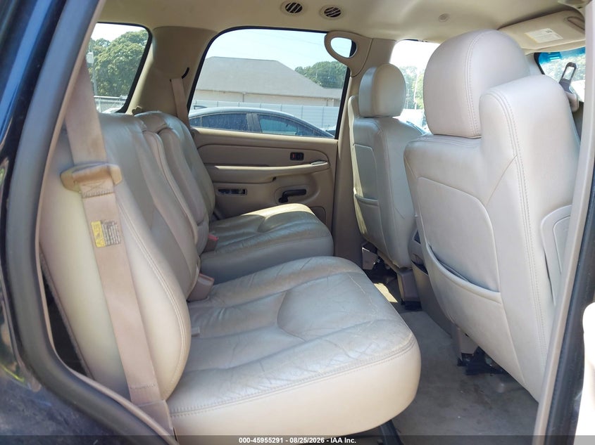 2004 CHEVROLET TAHOE auction photo 8