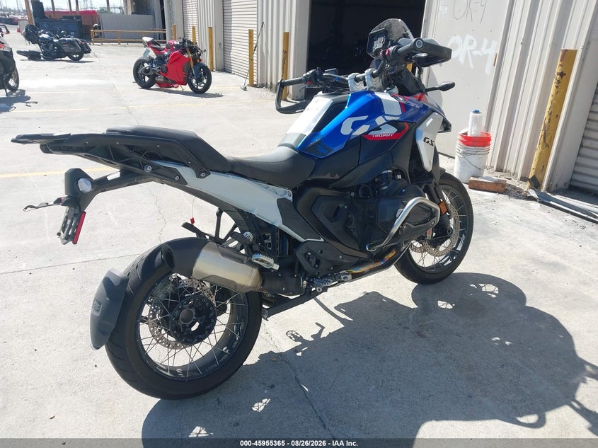 2024 BMW R 1300 auction photo 4
