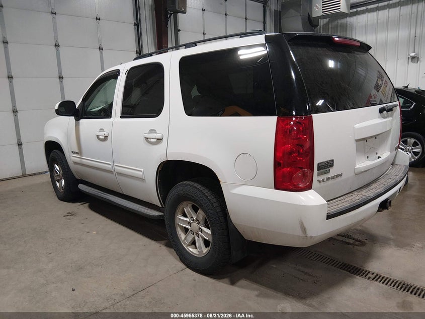 2011 GMC YUKON auction photo 3