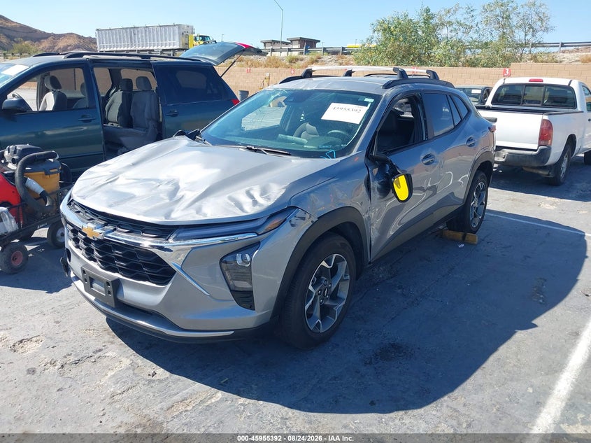 2025 Chevrolet Trax, Rollover, IAAI, VIN KL77LHEP5SC020558 — photo 2