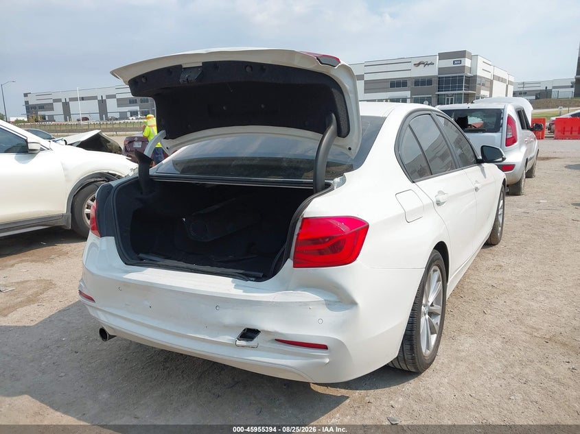 Vin: wba8e1g50jnu89318, lot: 46454608, bmw 320i 20184