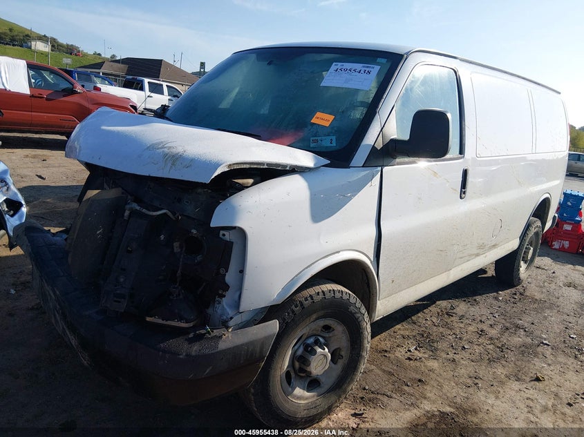 2013 Chevrolet Express, Front End, IAAI, VIN 1GCWGFCG6D1152253 — photo 2