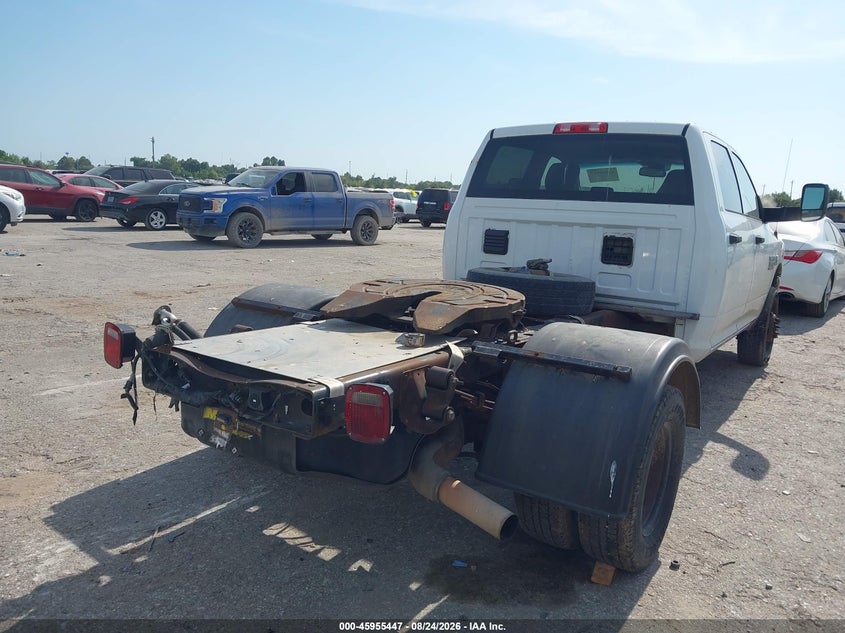 2016 RAM 3500 CHASSIS auction photo 4