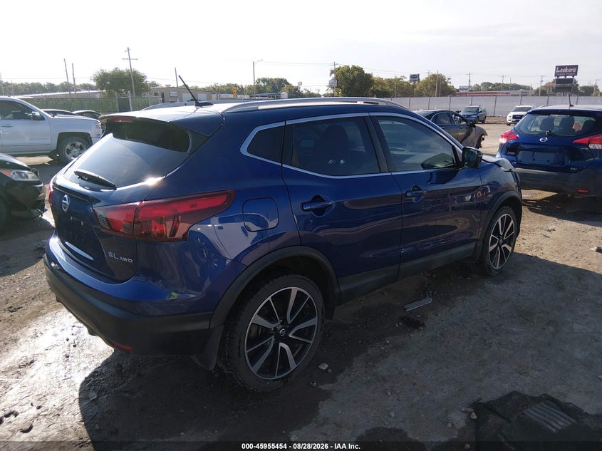 2017 NISSAN ROGUE SPORT auction photo 4