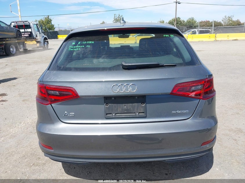 AUDI A3 E-TRON - zdjęcie 17