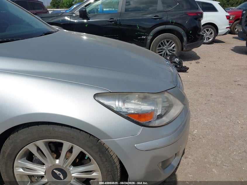 2009 HYUNDAI GENESIS auction photo 6