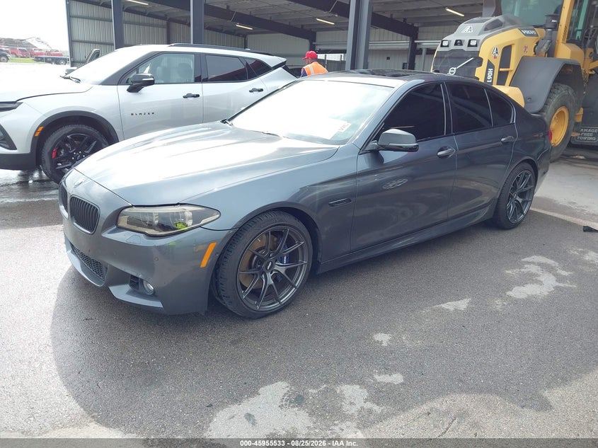 2016 BMW 5er, Flood, IAAI, VIN WBAKN9C57GD963192 — photo 2