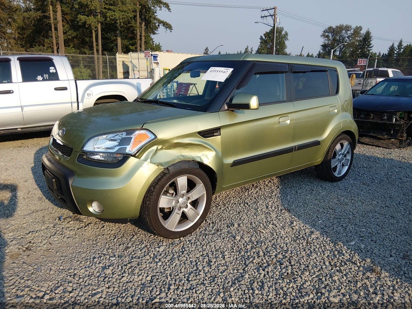 2010 Kia Soul, Left Front, IAAI, VIN KNDJT2A22A7160459 — photo 2