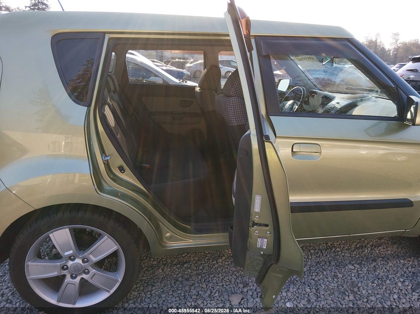 2010 KIA SOUL auction photo 8