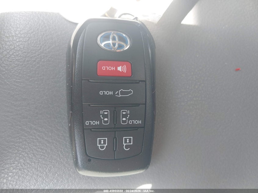TOYOTA SIENNA - zdjęcie 11