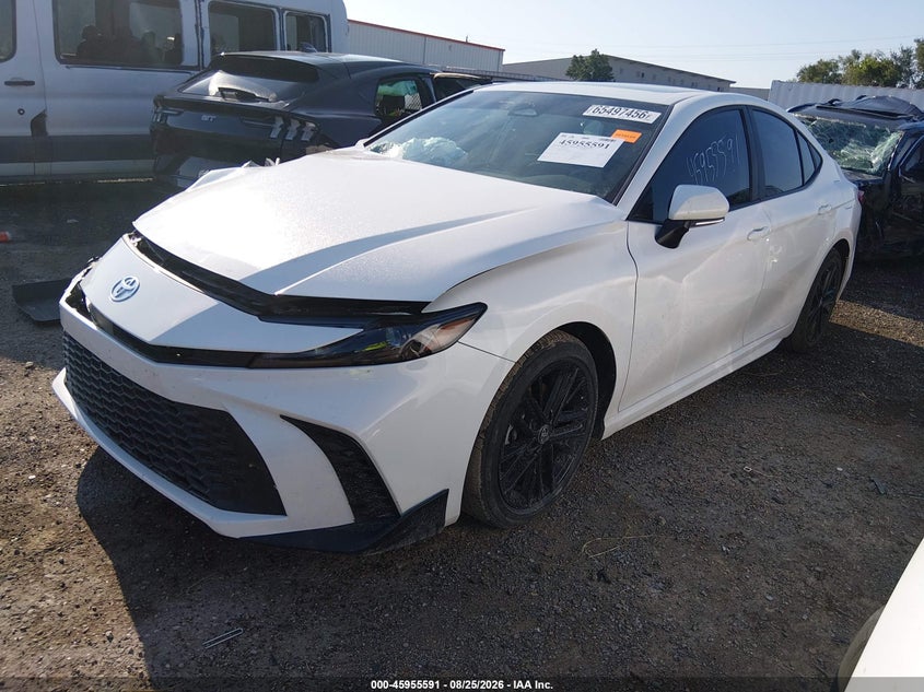 2025 Toyota Camry, Front End, IAAI, VIN 4T1DAACK9SU043101 — photo 2