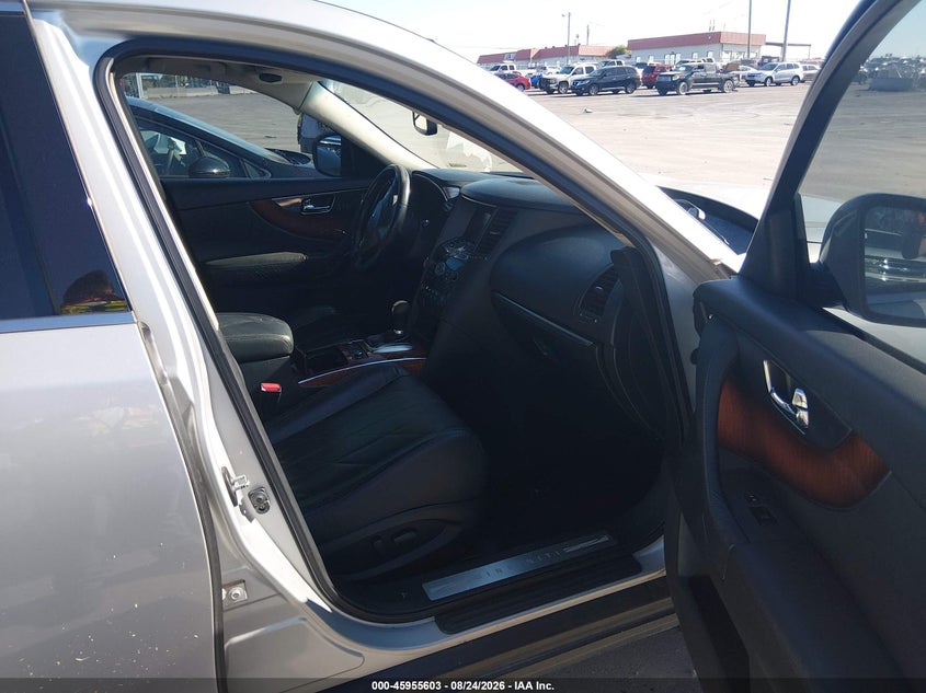 2011 INFINITI FX35 auction photo 5