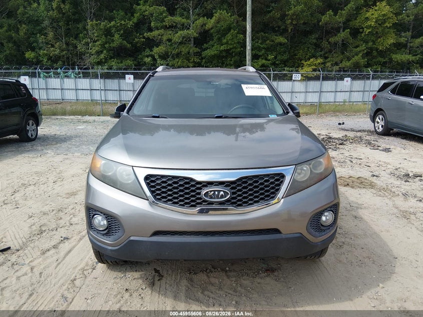 KIA SORENTO 2011 VIN 5XYKT4A26BG091621