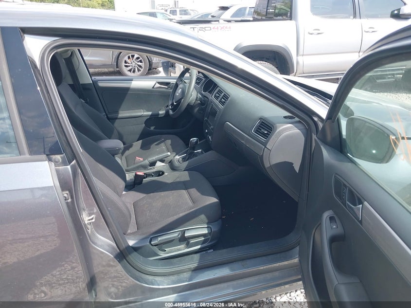 2016 VOLKSWAGEN JETTA auction photo 5
