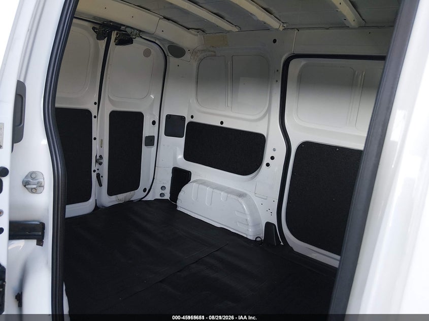 NISSAN NV200 2015 VIN 3N6CM0KN8FK712703