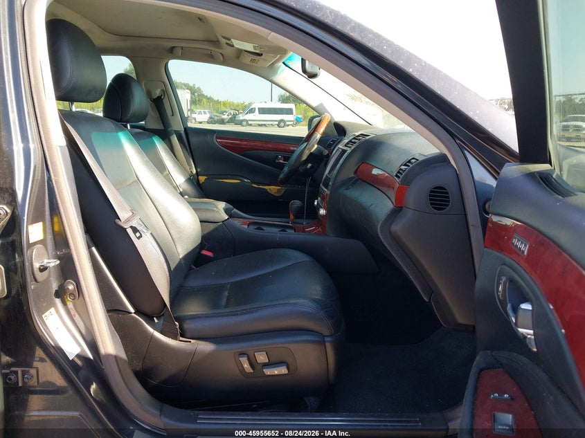 2010 LEXUS LS 460 auction photo 5